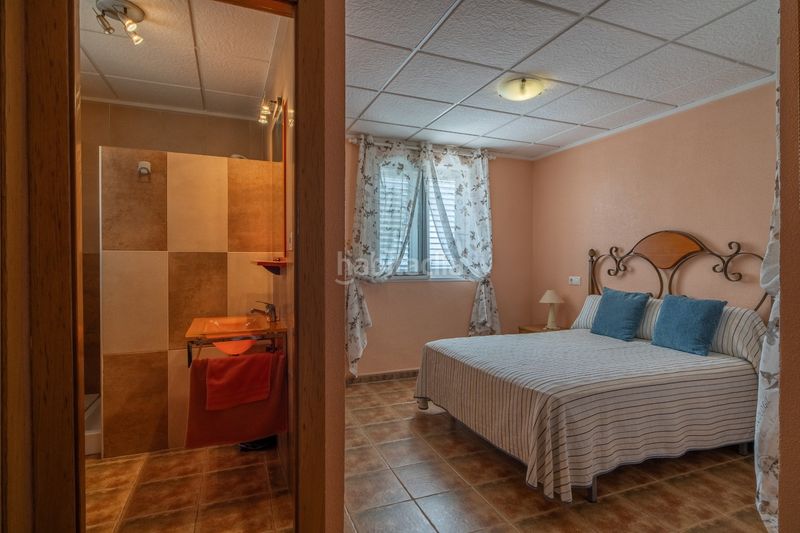 Foto 4a1ac4ed-e707-4b5f-9be7-91a252384c89. Casa adossada amb calefacció aparcament piscina a Torrevieja