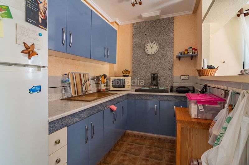 Foto dc3fd2f6-1e35-4337-9211-bcae9d0bc936. Casa adossada amb calefacció aparcament piscina a Torrevieja
