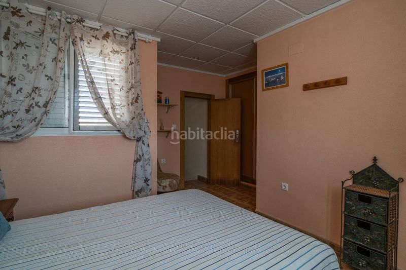 Foto e349592d-f9da-4d51-af38-94cd9c06e605. Casa adossada amb calefacció aparcament piscina a Torrevieja