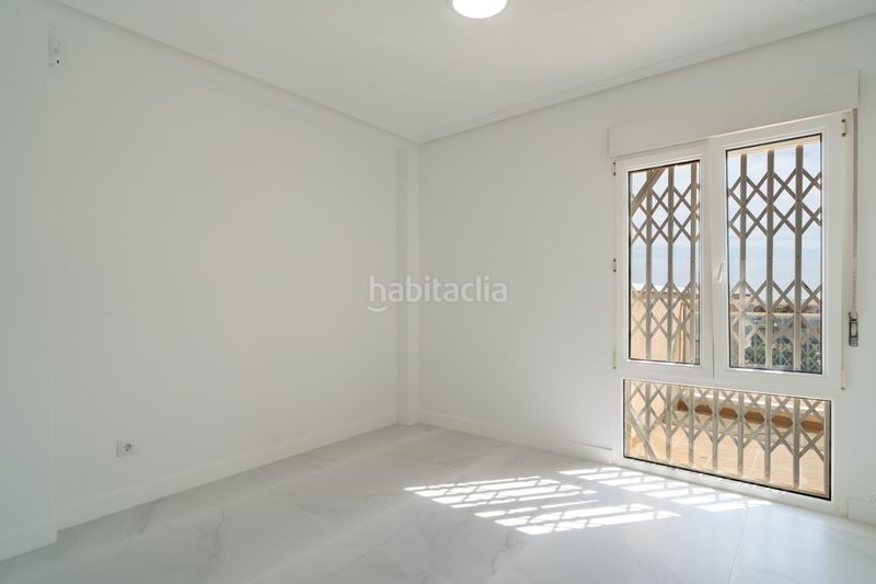 Foto 4d1b8b81-5c31-40c6-8318-485f96478a8c. Àtic amb calefacció aparcament a Aguamarina Orihuela