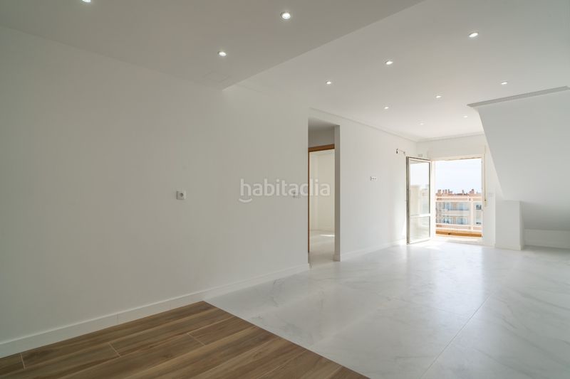 Foto d8134e35-b505-4c8c-bd00-a43e4ca30551. Àtic amb calefacció aparcament a Aguamarina Orihuela