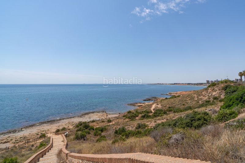 Foto fd42e63f-536f-4a07-9ba3-7cf4e3f67873. Àtic amb calefacció aparcament a Aguamarina Orihuela