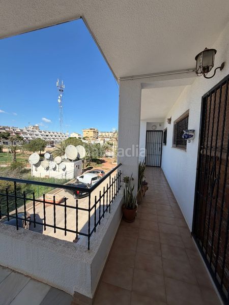 Foto 43048d20-ffc1-4c6f-b11d-ed7de05bf6e7. Pis amb calefacció piscina a Punta Prima Torrevieja