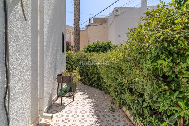 Foto 3dd0cdb9-297c-4c04-8ced-e92b2135d4a5. Casa adossada amb calefacció a Cabo Cervera Torrevieja