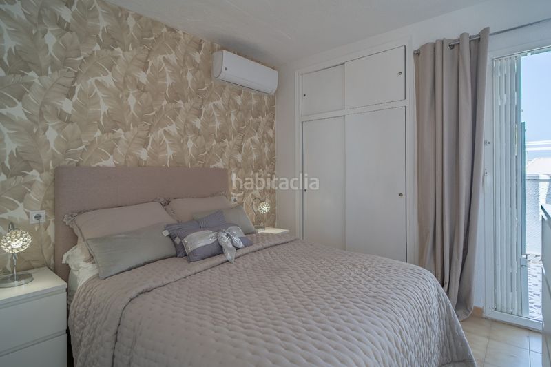 Foto 7f730369-b96a-44b9-a392-785365afd574. Casa adossada amb calefacció a Cabo Cervera Torrevieja