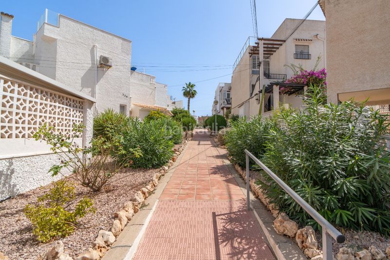 Foto adb7cab3-0fd1-4ea1-885d-3018aaa7c58d. Casa adossada amb calefacció a Cabo Cervera Torrevieja