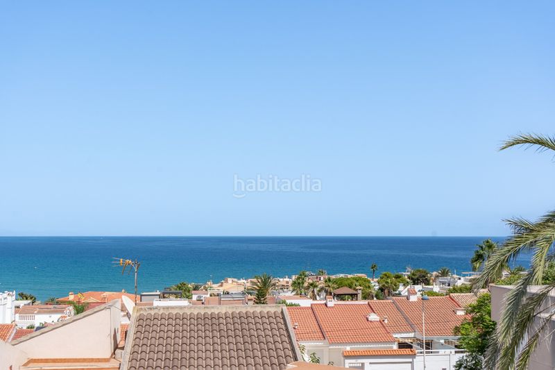 Foto ba5da631-64af-4e10-93e3-129a4a0de487. Casa adossada amb calefacció a Cabo Cervera Torrevieja