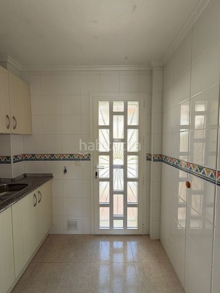 Foto 77db0ef7-0431-476b-b19e-b5203df5c7ee. Casa adossada amb calefacció piscina a Centro de la Ciudad Quesada Rojales