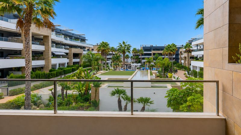 Foto cd3898c7-436a-49e6-894b-fe3654499784. Pis amb calefacció aparcament piscina a Playa Flamenca Orihuela