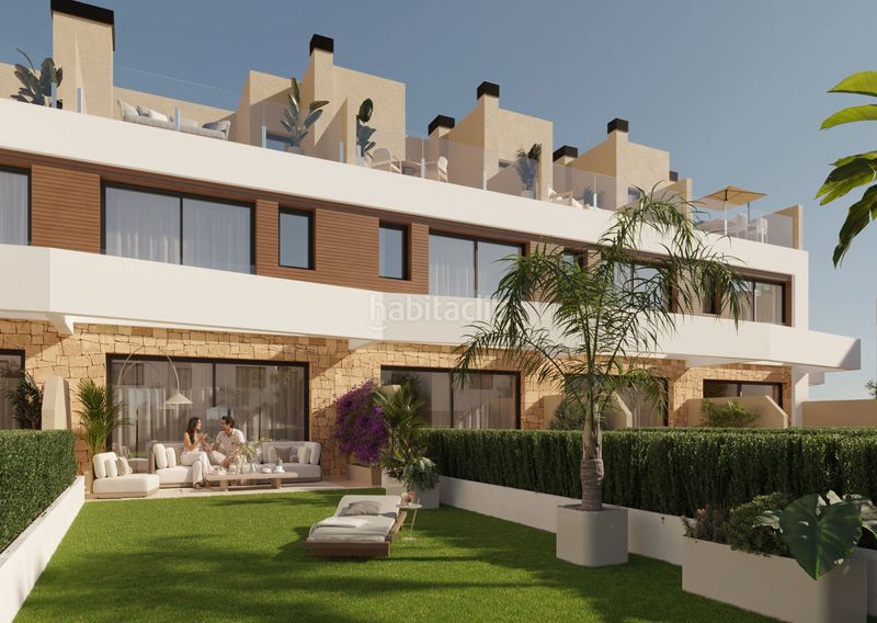 Foto c4dfed35-f40a-4b1f-9217-355cf15ea5e2. Casa adosada adosado en primera liacutenea en el campelloeste exclusivo adosado en el campello ofrece vistas impresionantes al mar y una ubicac en Campello (el)