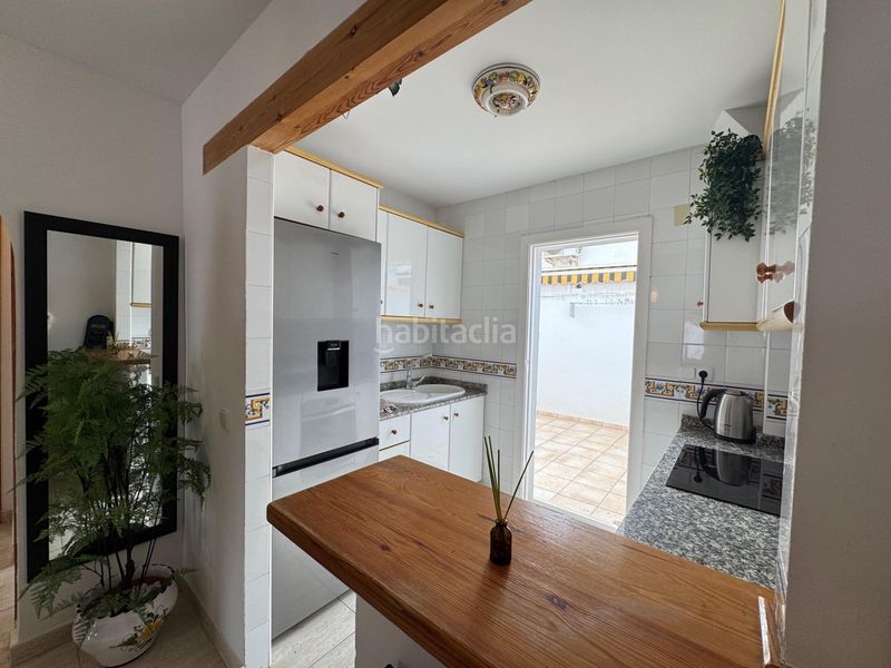 Foto c9267347-c6e8-4694-b872-4fd95e9de064. Casa adossada amb piscina a Pueblo Latino Pilar de la Horadada