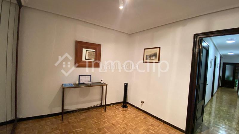 Foto 5f6bd36a-9e88-4c03-a64d-e58102b74696. Flat with heating in Centro Salamanca