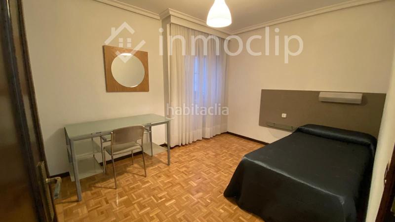 Foto d9526e76-87c5-40c1-b3e8-6032277a4c2d. Flat with heating in Centro Salamanca