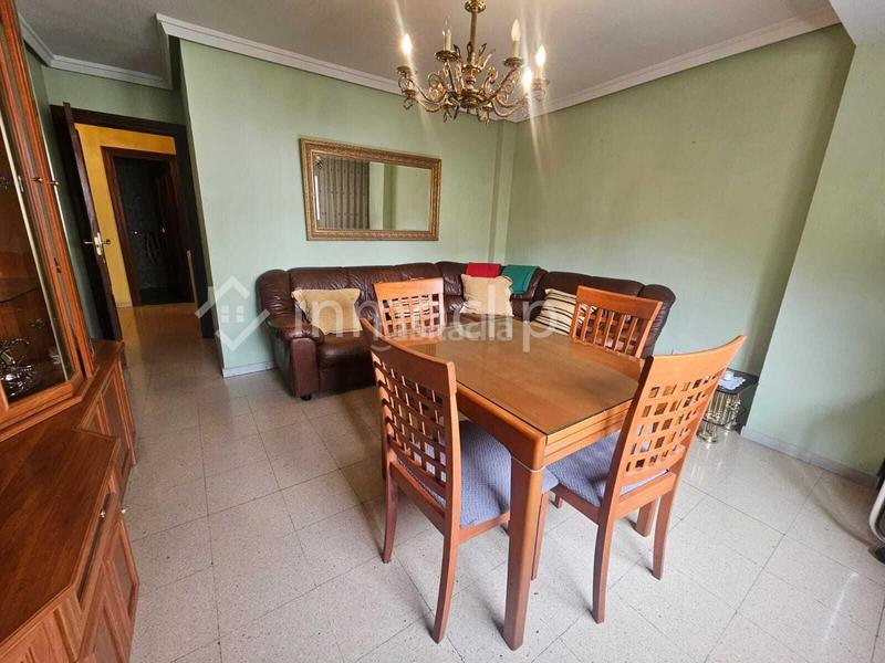 Foto 3d1a1db6-fc84-4c16-b0e0-cdba46c483ea. Etagenwohnung mit heizung in Estación Salamanca