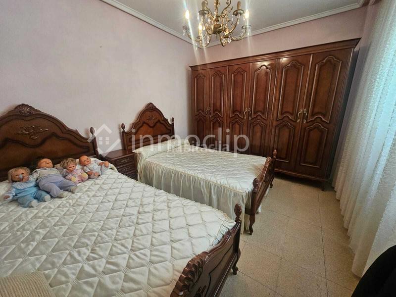 Foto 44748dd4-8344-42f9-ada2-c58e1c6efe74. Etagenwohnung mit heizung in Estación Salamanca