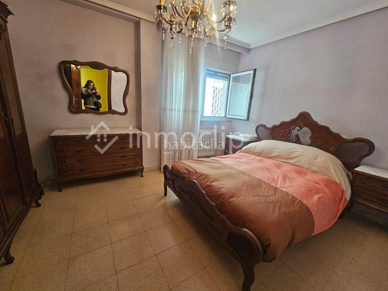 Foto b1281edf-3328-42e4-9ae8-413a54c9e0b9. Etagenwohnung mit heizung in Estación Salamanca