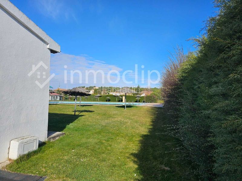 Foto 35af8ae0-de07-4eb2-b87a-d195d2916678. Terreny residencial a Alba de Tormes