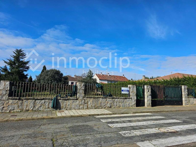 Foto 7089c8a1-e3ac-4643-885a-2f2bca6c9253. Terreny residencial a Alba de Tormes