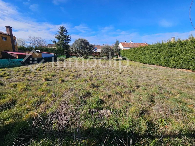 Foto 8883c079-19b9-47c4-b90f-6c1f76429ef6. Terreny residencial a Alba de Tormes