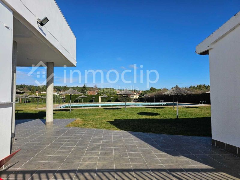 Foto b727e9c7-bfb9-4e3d-b94f-e69f6718276f. Terreny residencial a Alba de Tormes