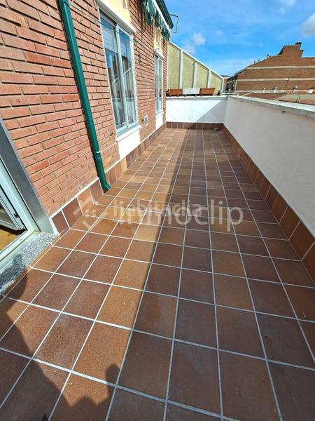 Foto 6f31b509-7d11-4762-9c8f-f3d298602761. Alquiler ático piso en alquiler en San Bernardo Salamanca