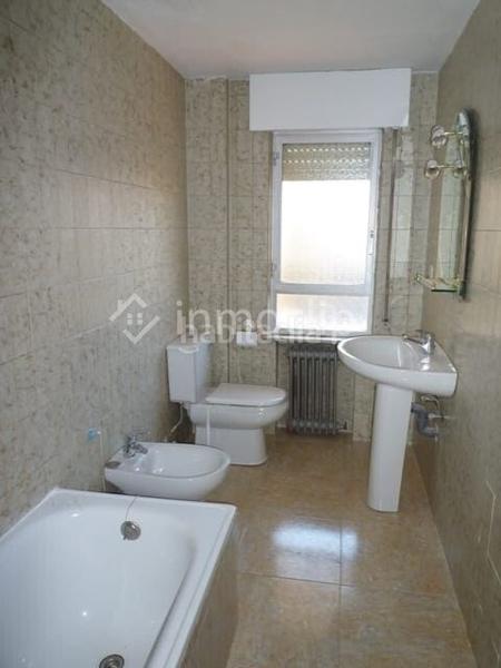 Foto 583d2c89-0566-4453-9621-4f67a2af1cd4. Alquiler piso  en alquiler en Garrido Sur Salamanca