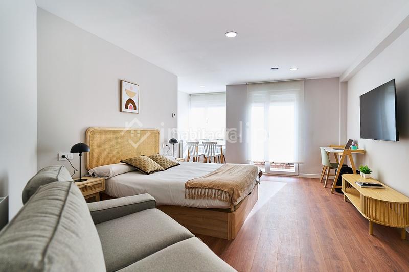 Foto 05d24e7d-b43a-4838-9f0c-a8dbf2a0cb82. Miete studiowohnung mit heizung in Estación Salamanca