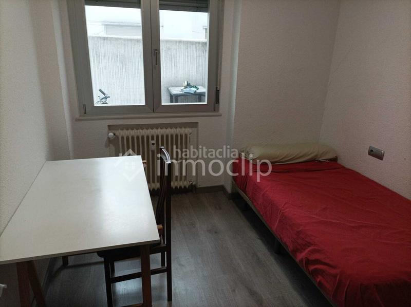 Foto 18df8042-c1d2-4059-8edf-903de9212ce8. Alquiler piso  en alquiler en Salesas Salamanca