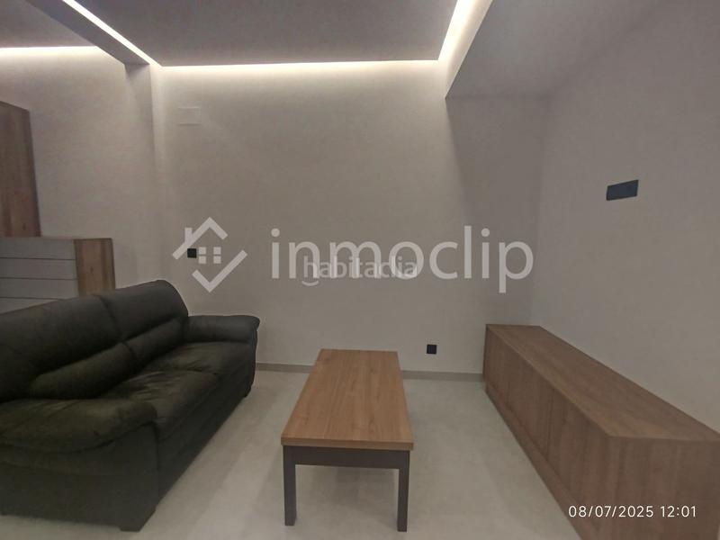 Foto 78cc6f60-0bec-47df-bc1d-b3f8216bf9d2. Lloguer estudi amb calefacció a Centro Salamanca