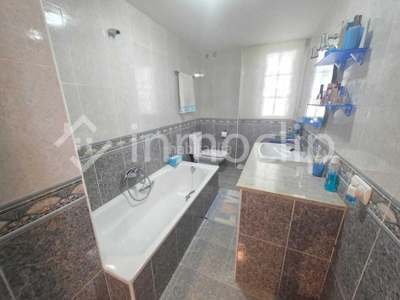 Foto 2dbaf906-819d-47ec-afde-b36573c4dadb. Casa con riscaldamento piscina in Calvarrasa de Arriba