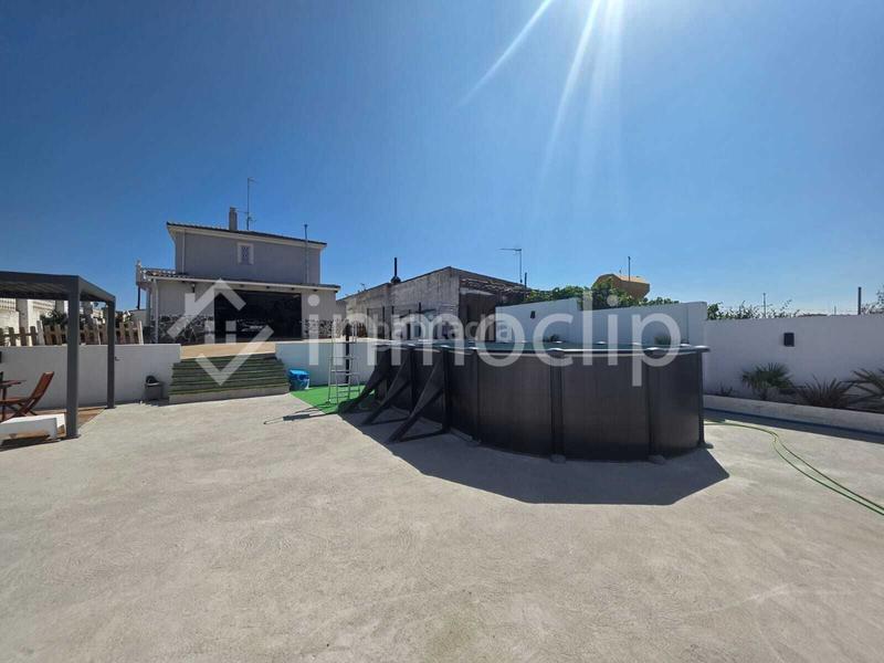 Foto 635b6733-b27e-472d-bc0e-03010aaf4aaa. Casa con riscaldamento piscina in Calvarrasa de Arriba