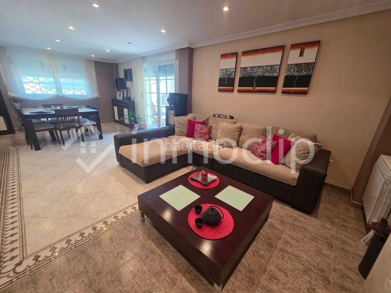 Foto 67d2f115-145f-458f-b278-1f4553eb1190. Casa con riscaldamento piscina in Calvarrasa de Arriba