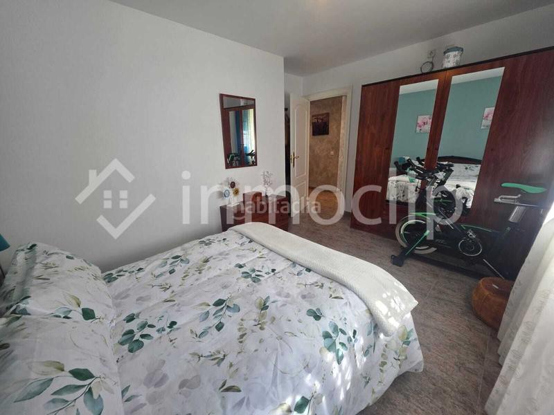 Foto b0211c66-2c5e-4d57-903e-8cedac3c9396. Casa con riscaldamento piscina in Calvarrasa de Arriba