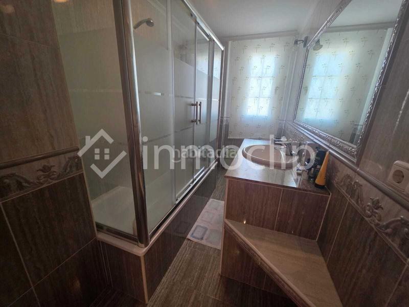 Foto c17da558-55d1-4a7c-8cf7-ec7a1610b964. Casa con riscaldamento piscina in Calvarrasa de Arriba