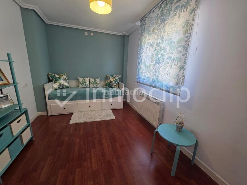 Foto d9338935-33ce-4162-81c5-2ce33e395f13. Casa con riscaldamento piscina in Calvarrasa de Arriba