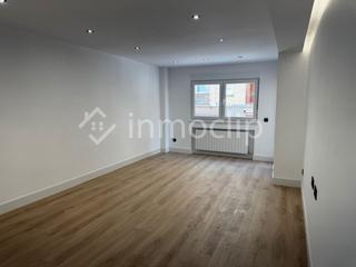 Pis  Avenida campoamor. Piso en venta en salamanca
