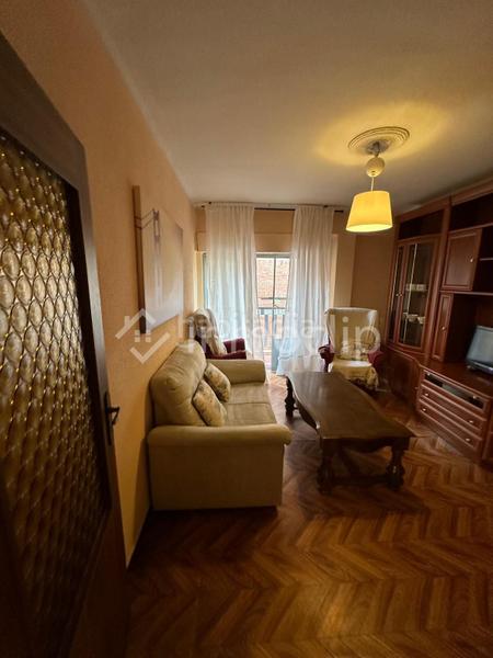 Foto 6378be24-d30c-457b-bd3d-281f4bbe0332. Miete etagenwohnung mit heizung in Garrido Sur Salamanca