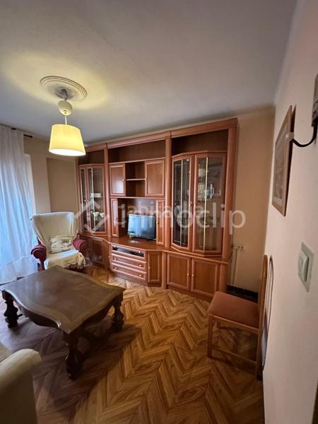 Foto 41d430b7-1b6e-4939-9842-d37db9f34868. Rent flat with heating in Garrido Sur Salamanca