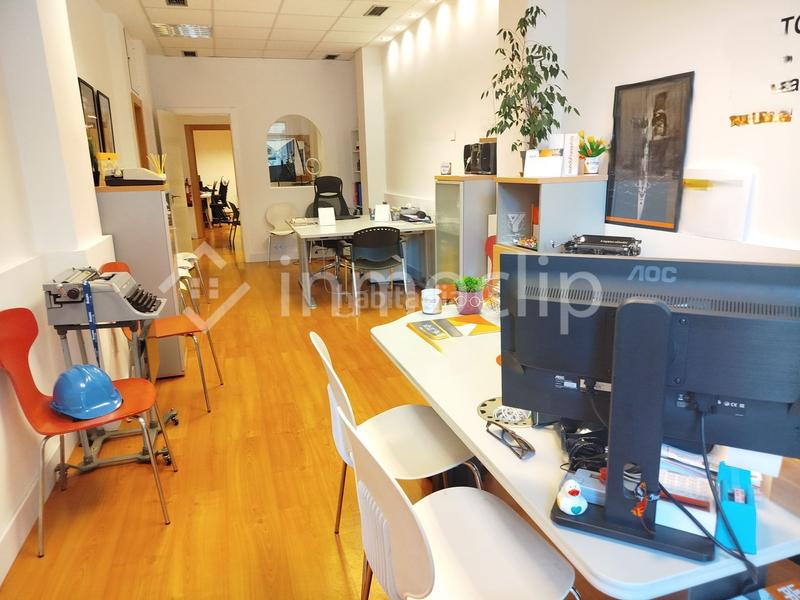 Foto 3971f6c0-bc85-4462-9c73-eda5baa66444. Oficina a Carmelitas Salamanca