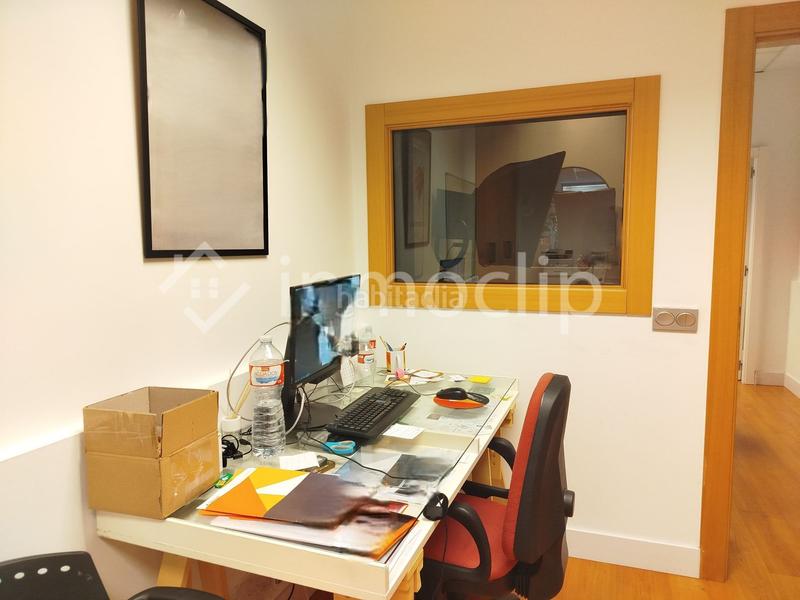 Foto 6ad0354e-8ee1-4bbc-bb86-092debe6b2c1. Oficina a Carmelitas Salamanca