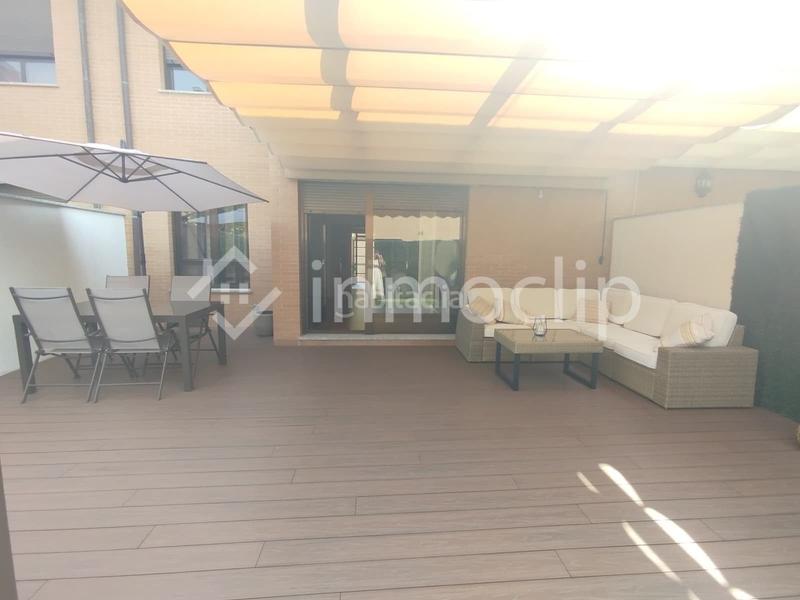 Foto 03f0460e-f2d3-475b-b4b1-0d5d2b9e5b9e. Casa chalet en venta en Villamayor