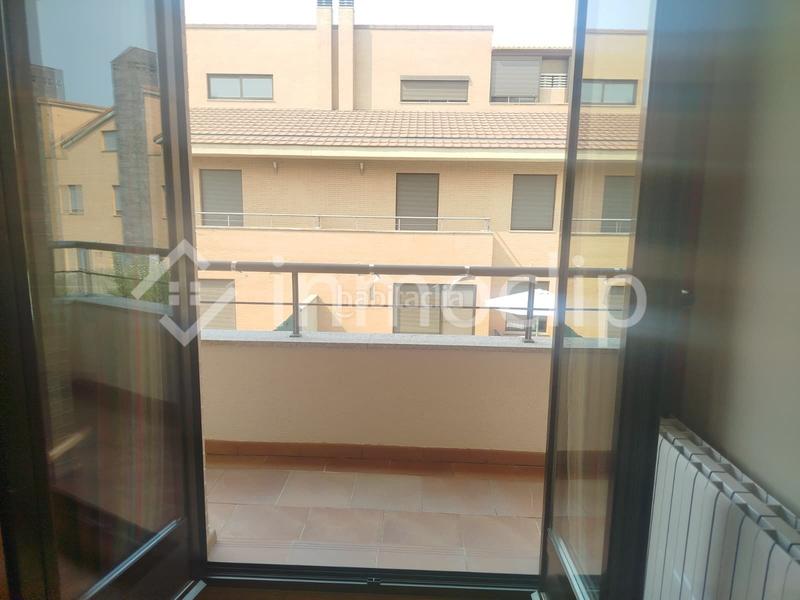 Foto 0691814d-bedd-4247-b8c5-866b70f178ee. Casa chalet en venta en Villamayor