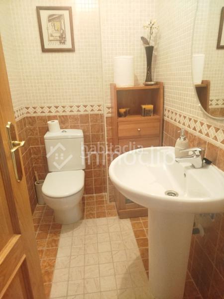 Foto 25fa8f38-6b68-4788-bc1c-879ef1c82ffd. Casa chalet en venta en Villamayor