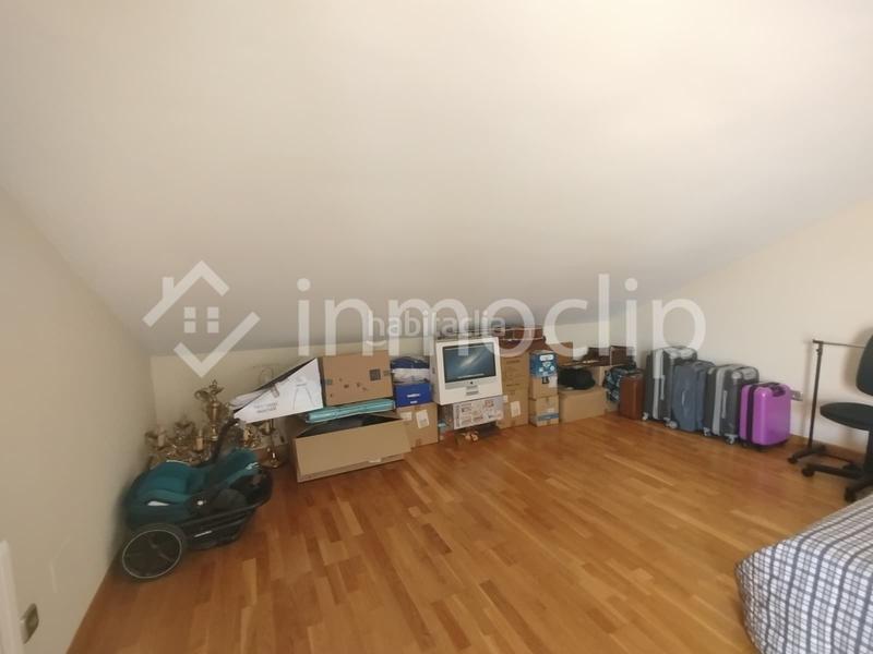 Foto 54133280-0156-418b-921f-0baf05229135. Casa chalet en venta en Villamayor