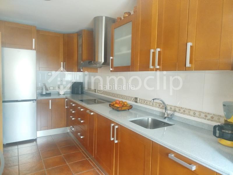 Foto a738f10c-821d-4d85-a2bf-13c00f3b7321. Casa chalet en venta en Villamayor