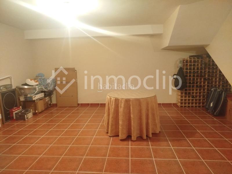 Foto d8d83827-ea5a-4df1-af52-f0c571362fcb. Casa chalet en venta en Villamayor