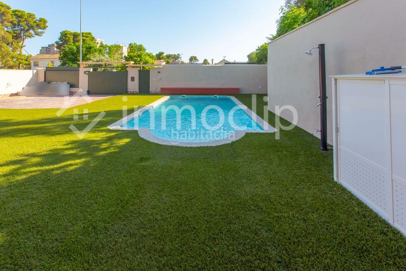 Foto 1f09c6cc-b96c-49a2-be58-b9a53ca44952. Casa chalet en venta en Parque Avenida Jerez de la Frontera