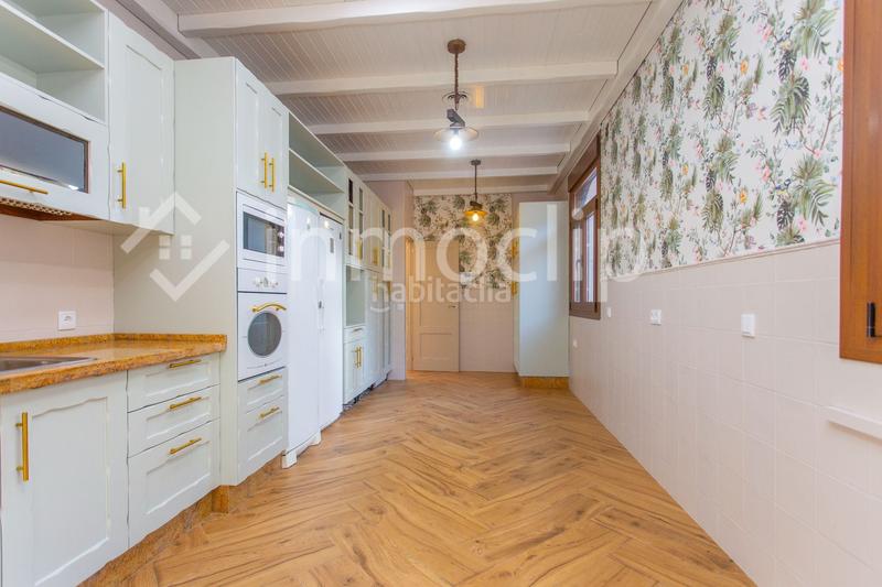 Foto 2d7b6f25-14de-4eeb-bb57-7d598f1e0287. Casa chalet en venta en Parque Avenida Jerez de la Frontera