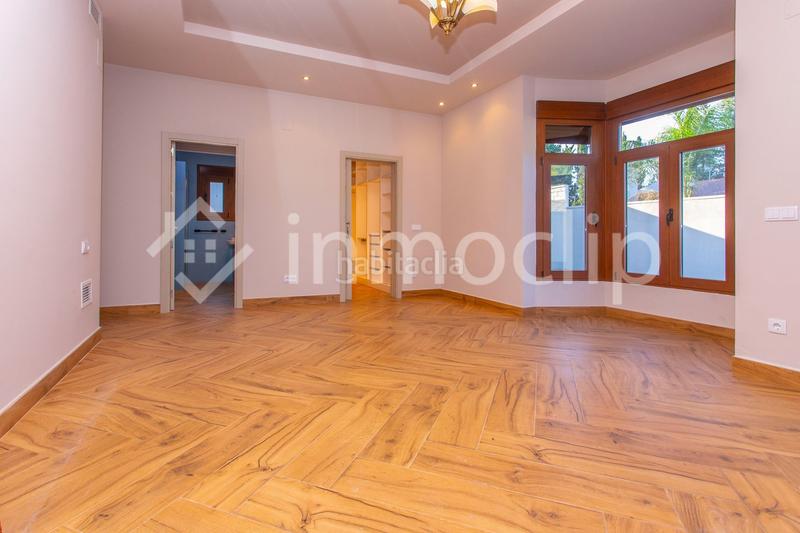 Foto 94bb465b-0e0a-4872-ac53-afe18f49eb16. Casa chalet en venta en Parque Avenida Jerez de la Frontera