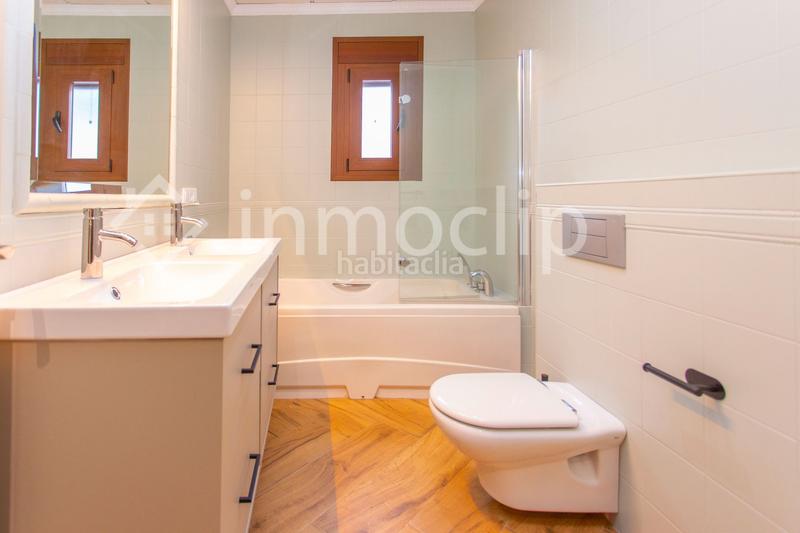 Foto b94be3c1-cc21-4075-9ee1-b0f921aca9b9. Casa chalet en venta en Parque Avenida Jerez de la Frontera